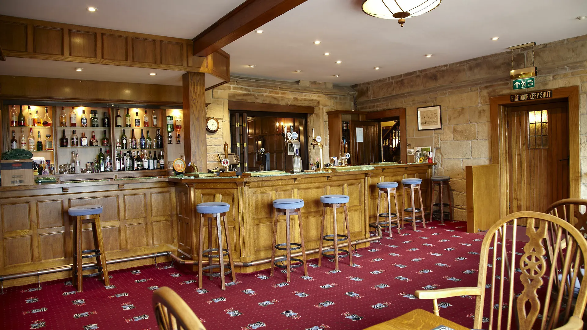 Woodsome Hall Golf Club Cottage On The Course Fenay Bridge 3*,