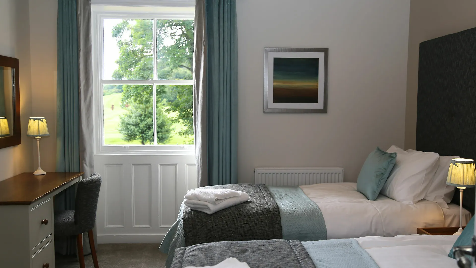 Woodsome Hall Golf Club Cottage On The Course Fenay Bridge